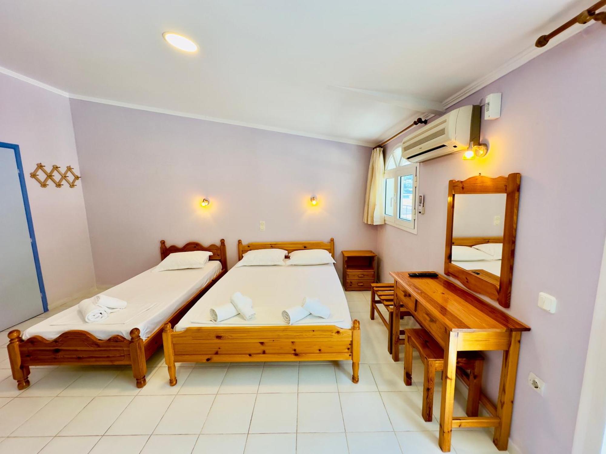 Anemos Studios & Apartments Poros  Екстериор снимка