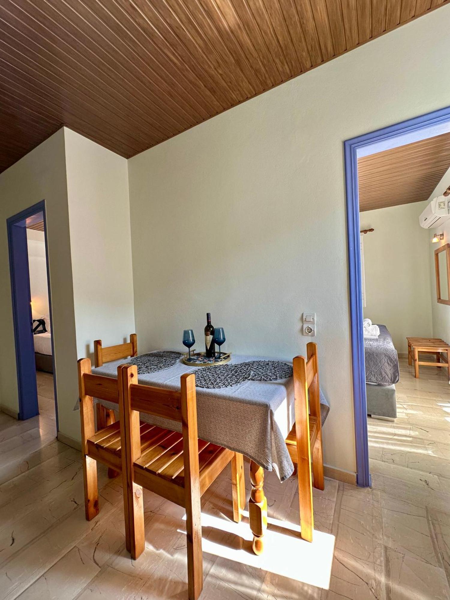 Anemos Studios & Apartments Poros  Екстериор снимка